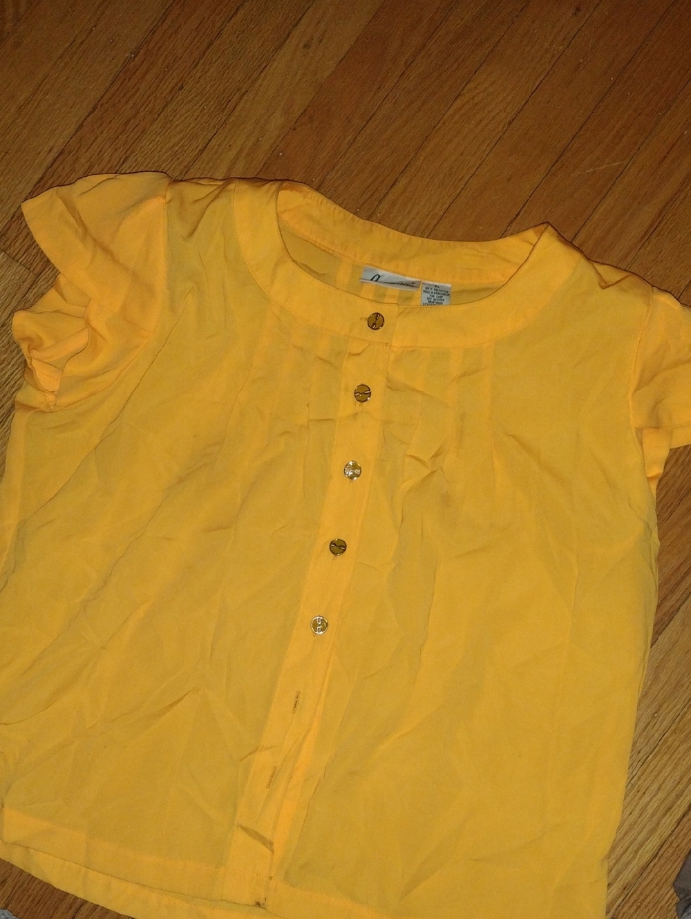 Anna Women Yellow Short Sleeve Button-Front Top